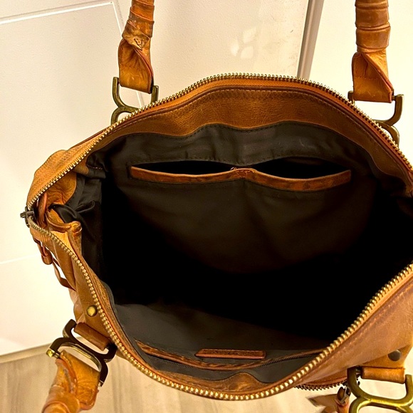 Chloe beautiful good condition barely used bag / purse - Picture 7 of 11